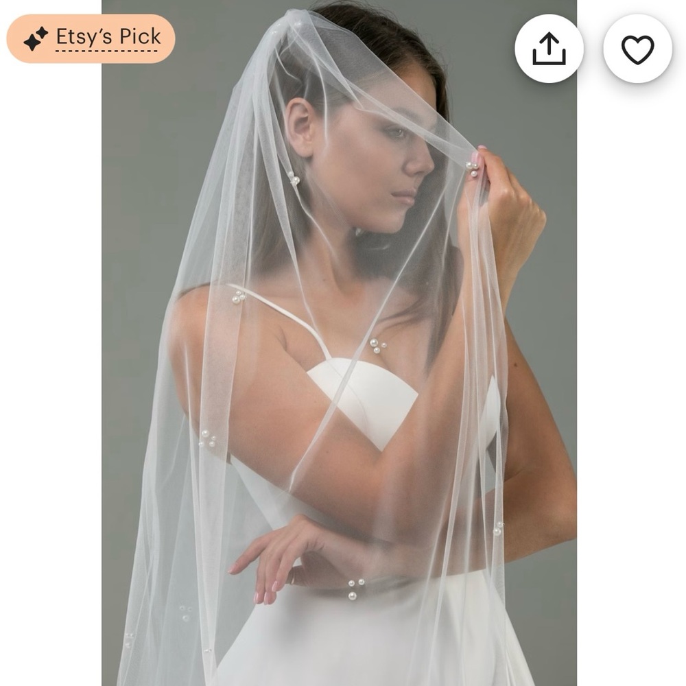 Scattered Pearl Veil - never used, in original box.